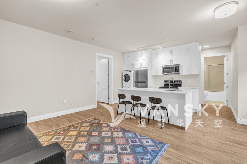 250406191137_2473 W 16th 1.jpg